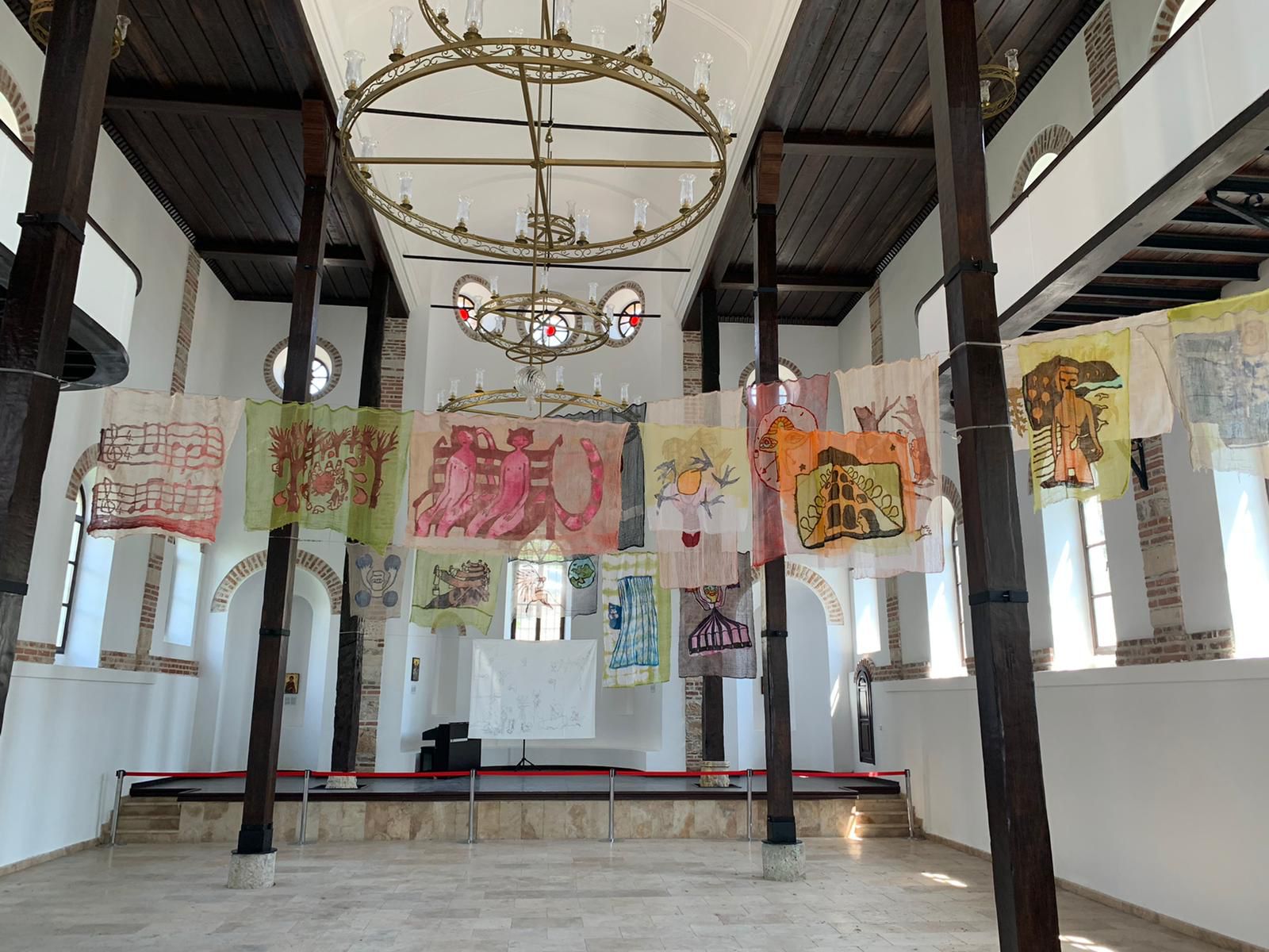 Yukarı Bak, Sınırlı Coğrafyanın Yıldızlı Ufukları — Nilüfer Belediyesi, Bursa, 2022