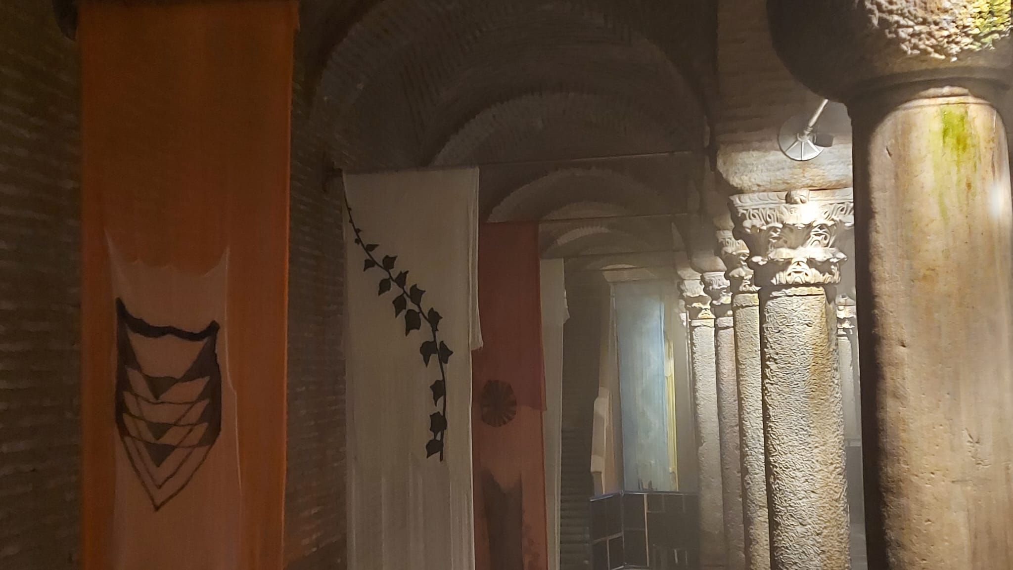 Daha Derine — Yerebatan Sarnıcı, Istanbul